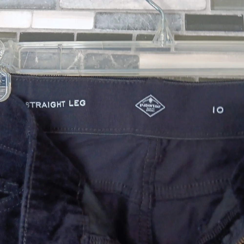 St. John's Bay Womens 10 Mid Rise Black Corduroy Slim Straight Pants Academia - Picture 8 of 13